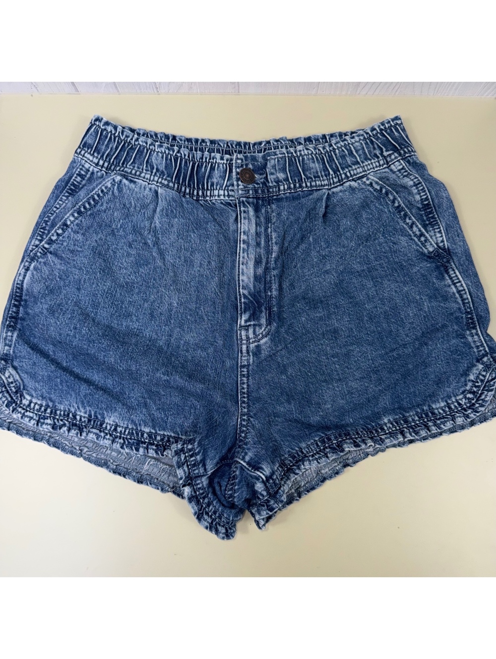 American Eagle Mom Shorts High Rise Denim Size 4